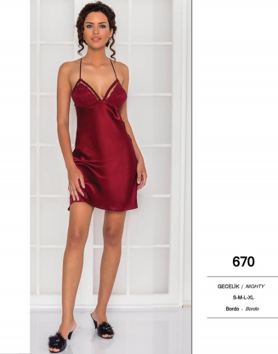 Pierre Cardin 670 Gecelik resmi