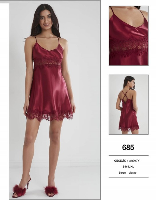 Pierre Cardin 685 Gecelik resmi