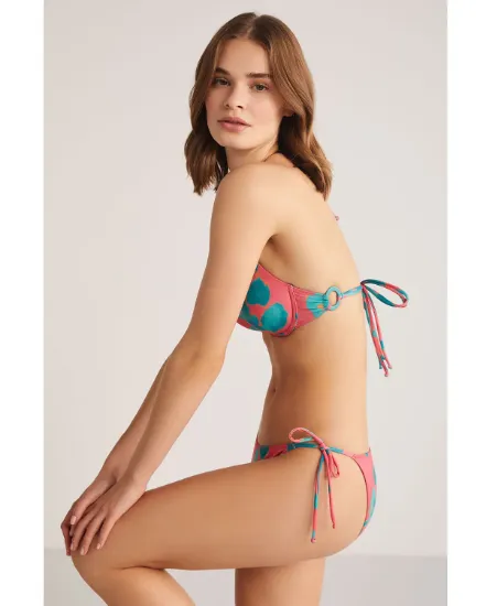 Kom Utesa Bikini resmi