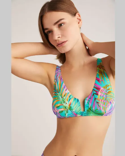 Kom Pamela Bikini resmi