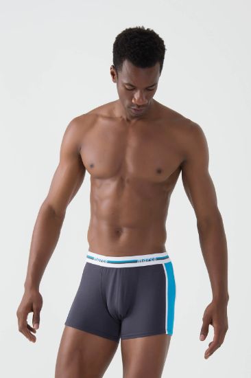 Marco Barrera 745 Boxer resmi