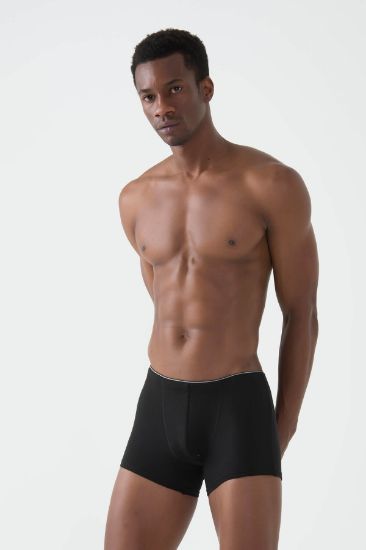Marco Barrera 775 Boxer resmi