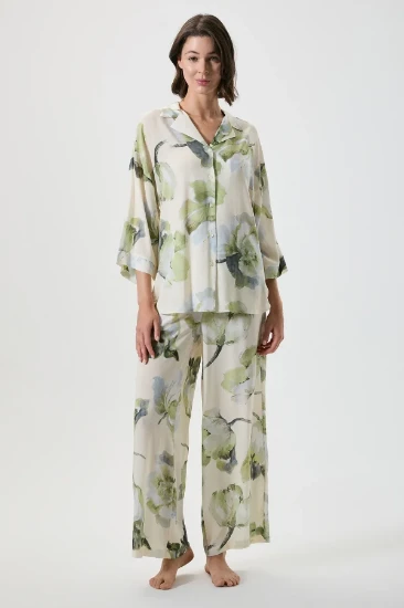 Catherine's 20238 Düğmeli Pijama Takımı resmi