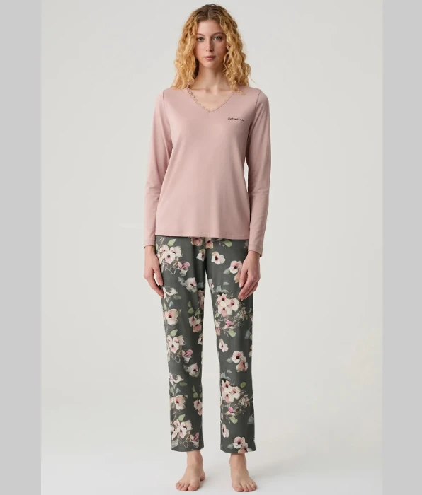 Catherine's 20304 Kadın V Yaka Pijama Takımı resmi