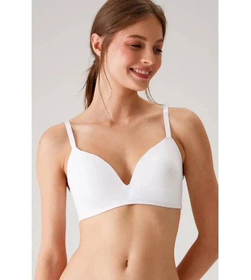 صورة حمالة صدر بدون حشوة Pierre Cardin 6110