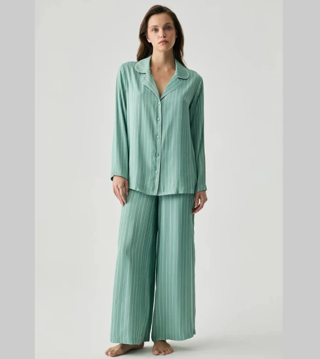 Penye Mood 2054 Saten Dokulu Düğmeli Pijama Takımı - Yeşil resmi